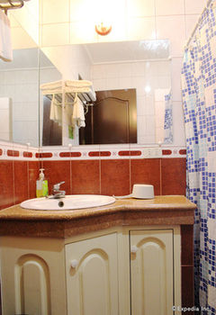 Kokomo's Suites Hotel 2*