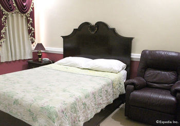 Kokomo's Suites Hotel 2*