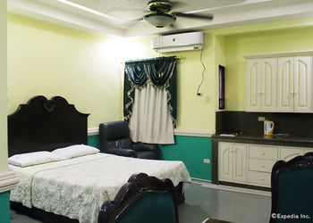 Kokomo's Suites Hotel 2*
