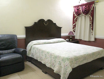 Kokomo's Suites Hotel 2*