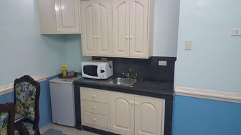 Kokomo's Suites Hotel 2*