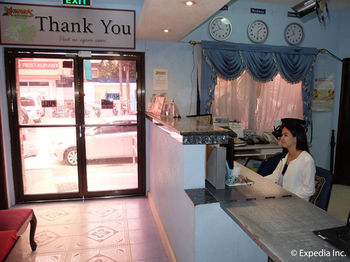 Kokomo's Suites Hotel 2*