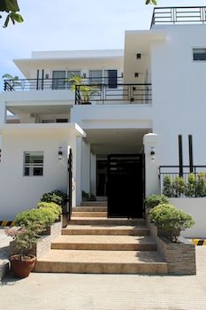 Be-ing Suites 3*