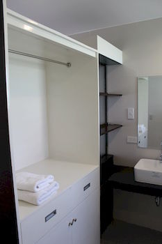 Be-ing Suites 3*