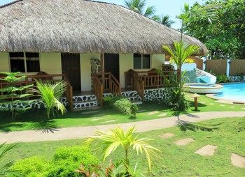 Kav's Beach Resort 3*