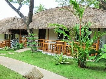 Kav's Beach Resort 3*