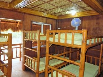 Kav's Beach Resort 3*