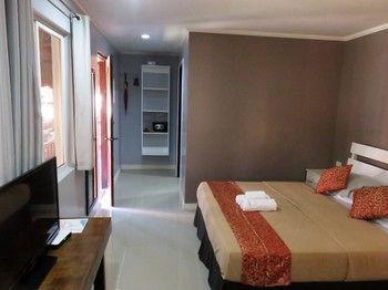 Kav's Beach Resort 3*
