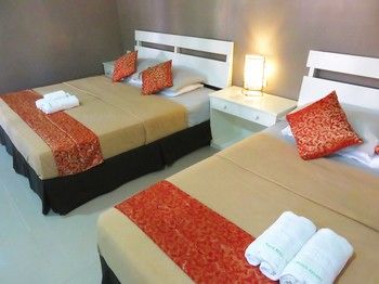 Kav's Beach Resort 3*