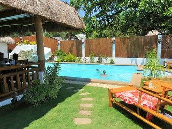 Kav's Beach Resort 3*