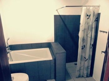 Kav's Beach Resort 3*