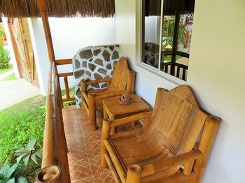 Kav's Beach Resort 3*