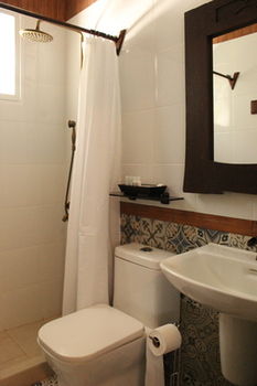 Paradores Del Castillo 3*