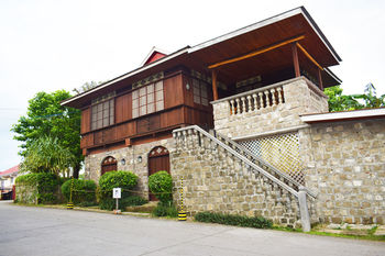 Paradores Del Castillo 3*