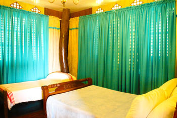 Paradores Del Castillo 3*