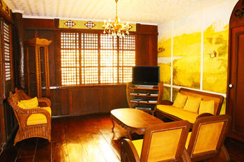 Paradores Del Castillo 3*