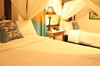 Paradores Del Castillo 3*