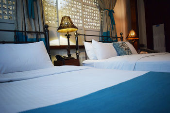 Paradores Del Castillo 3*