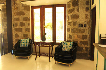 Paradores Del Castillo 3*
