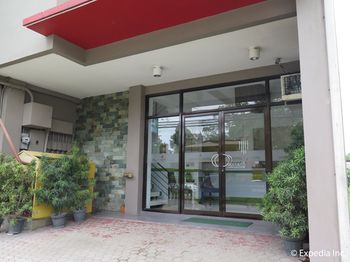 First Pacific Inn 2*