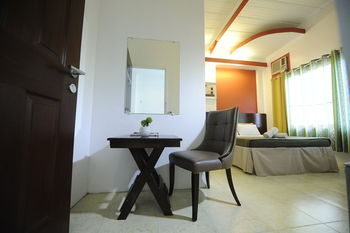 First Pacific Inn 2*