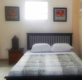 Nikita's Place Hotel 2*
