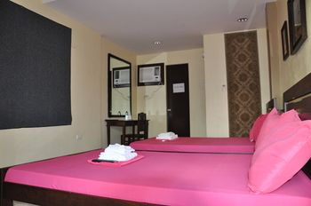 Nikita's Place Hotel 2*