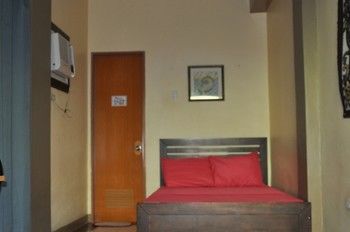 Nikita's Place Hotel 2*