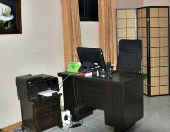 Nikita's Place Hotel 2*