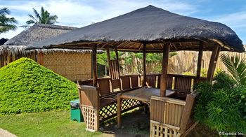 White Chocolate Hills Resort 3*