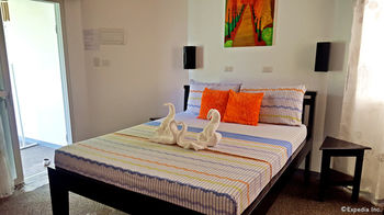 White Chocolate Hills Resort 3*