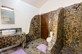 White Chocolate Hills Resort 3*