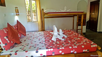 White Chocolate Hills Resort 3*