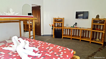 White Chocolate Hills Resort 3*