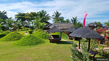 White Chocolate Hills Resort 3*