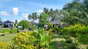 White Chocolate Hills Resort 3*