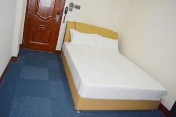999 Hotel 3*