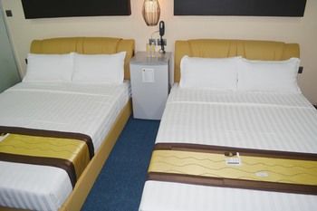 999 Hotel 3*