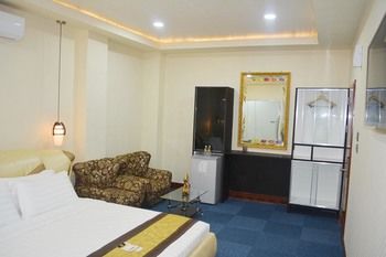 999 Hotel 3*