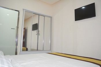 999 Hotel 3*