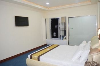 999 Hotel 3*