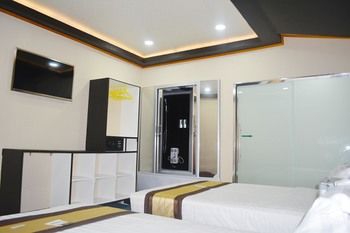 999 Hotel 3*
