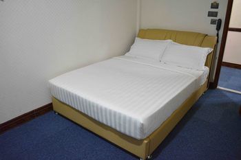 999 Hotel 3*