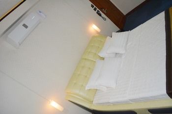 999 Hotel 3*