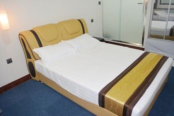 999 Hotel 3*