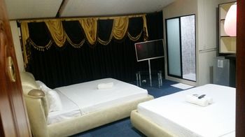 999 Hotel 3*