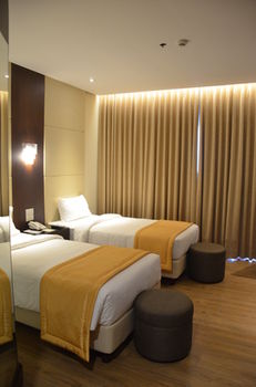 Hotel Monticello 4*