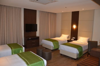 Hotel Monticello 4*