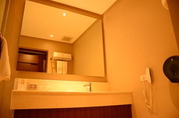 Hotel Monticello 4*