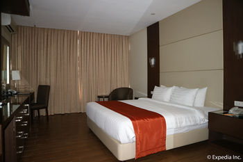 Hotel Monticello 4*